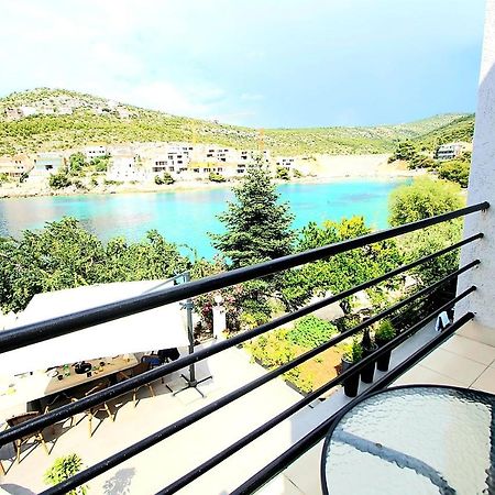 Apartments Petrovic พรีมอชเตน ภายนอก รูปภาพ