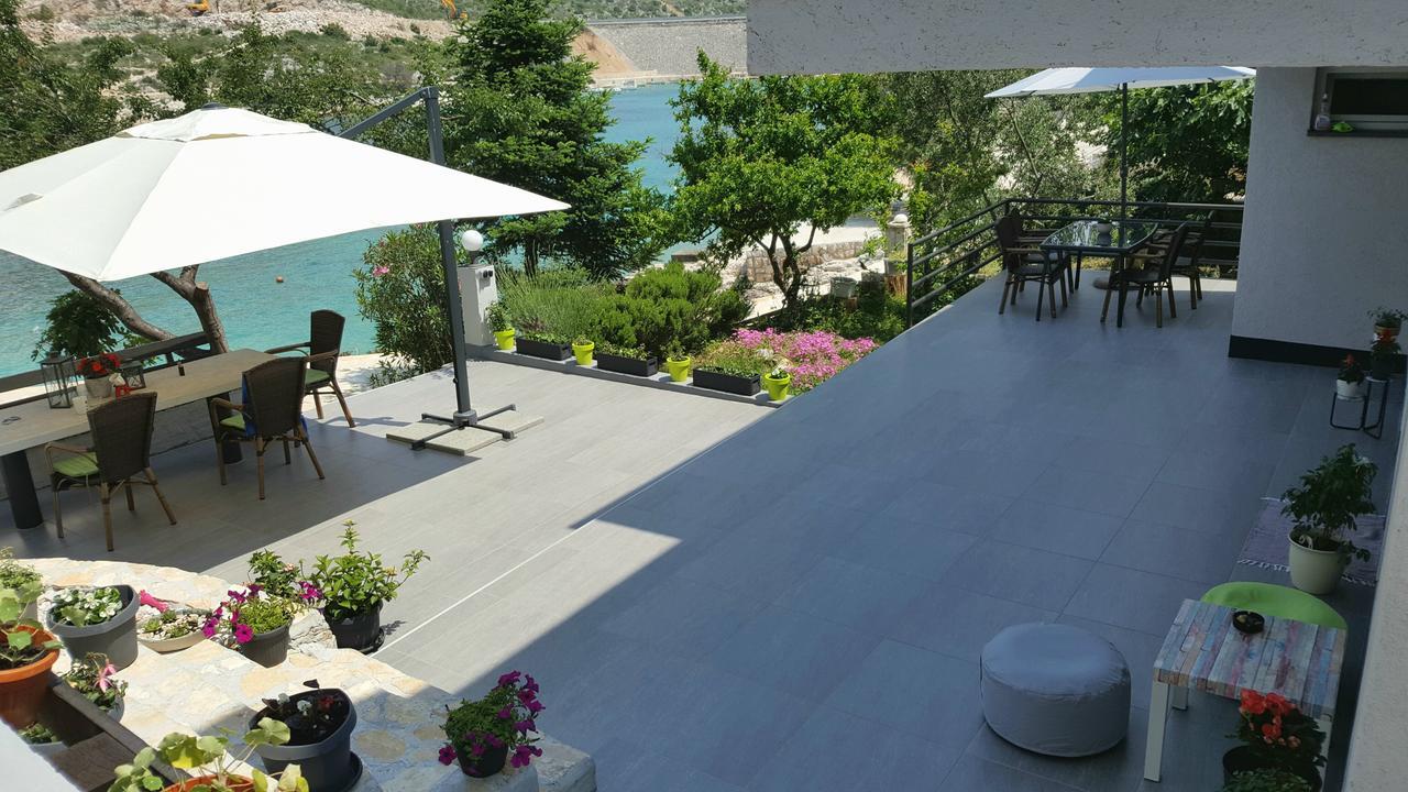 Apartments Petrovic พรีมอชเตน ภายนอก รูปภาพ