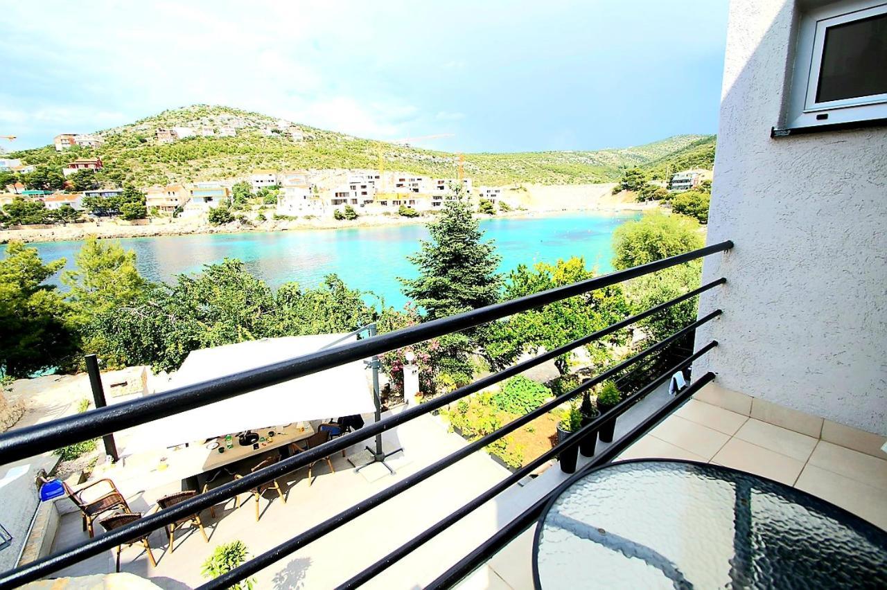 Apartments Petrovic พรีมอชเตน ภายนอก รูปภาพ