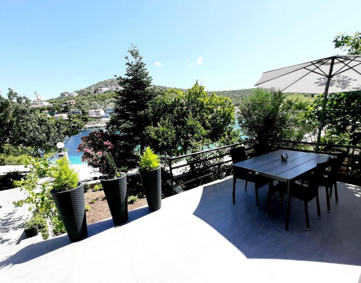 Apartments Petrovic พรีมอชเตน ภายนอก รูปภาพ
