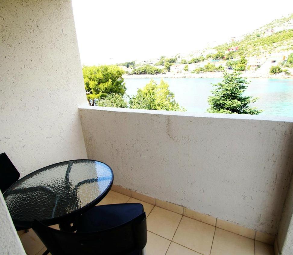 Apartments Petrovic พรีมอชเตน ภายนอก รูปภาพ