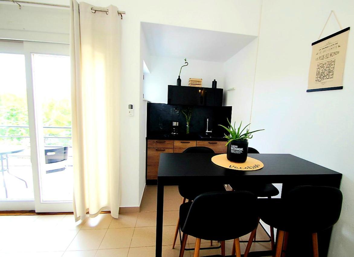 Apartments Petrovic พรีมอชเตน ภายนอก รูปภาพ