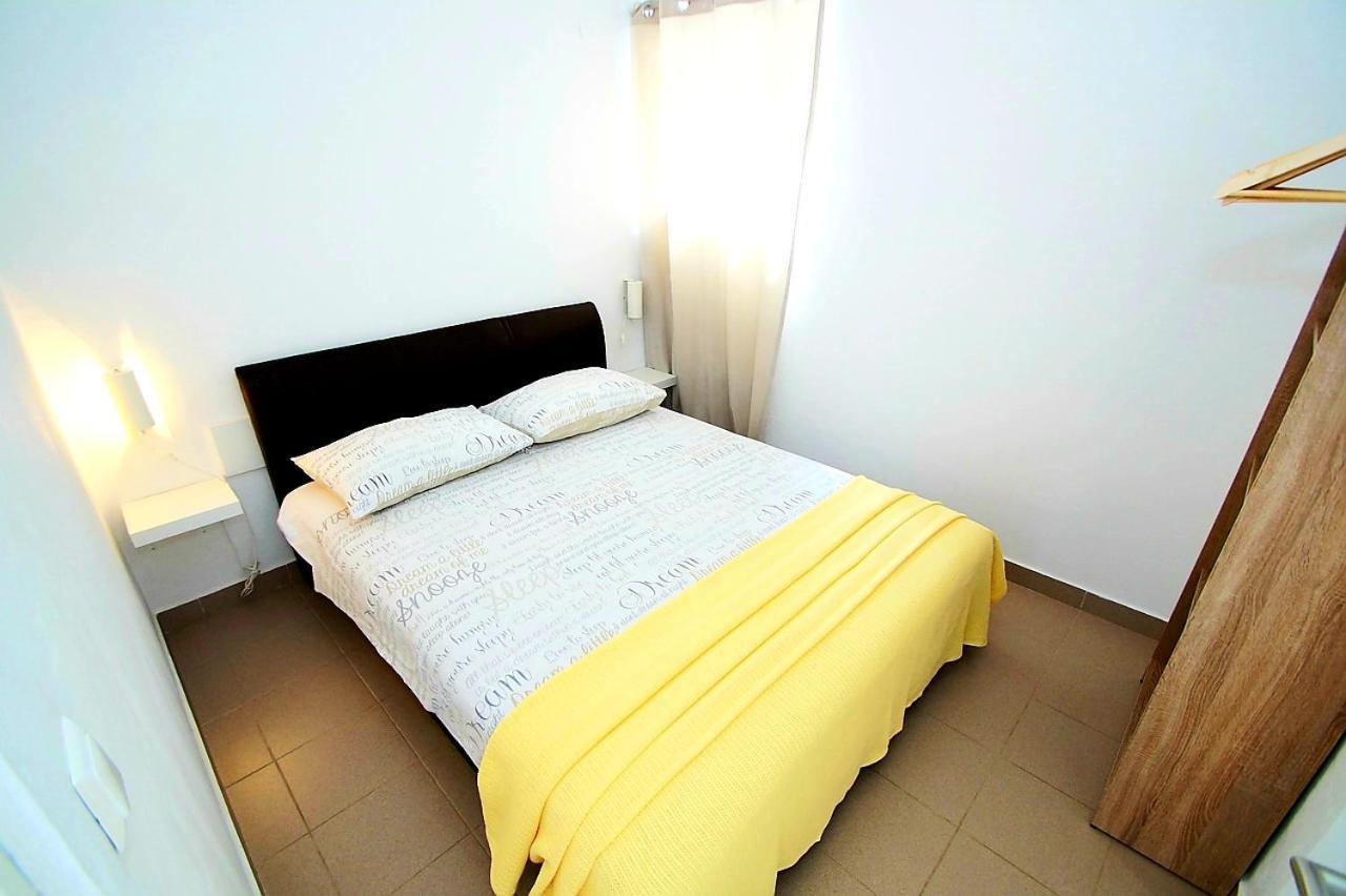 Apartments Petrovic พรีมอชเตน ภายนอก รูปภาพ